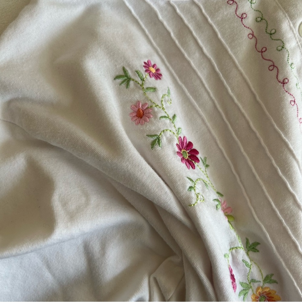 Vintage Embroidered Floral White Short Sleeve Top SZ L - Picture 2 of 9